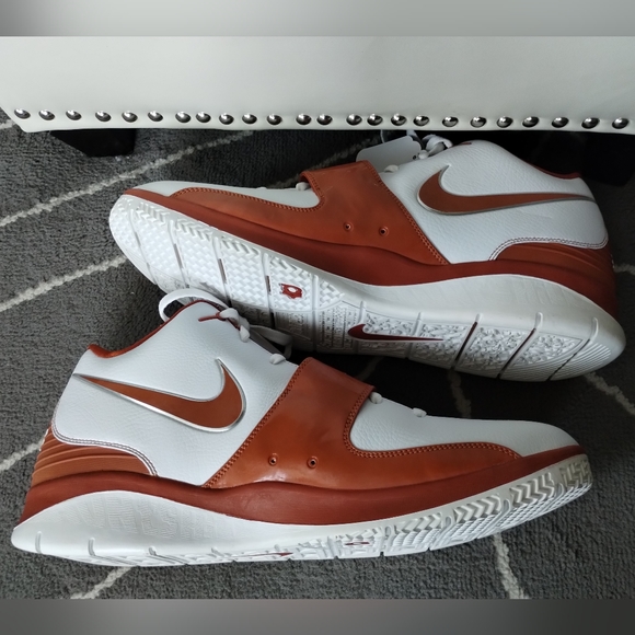 NEW Nike KD 2 Zoom \